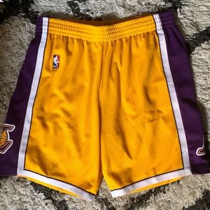 Mitchell & Ness Los Angeles Lakers jets er style basketball shorts, NWOT